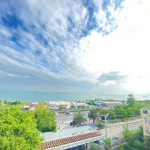 Отель Golden Palace Sea View